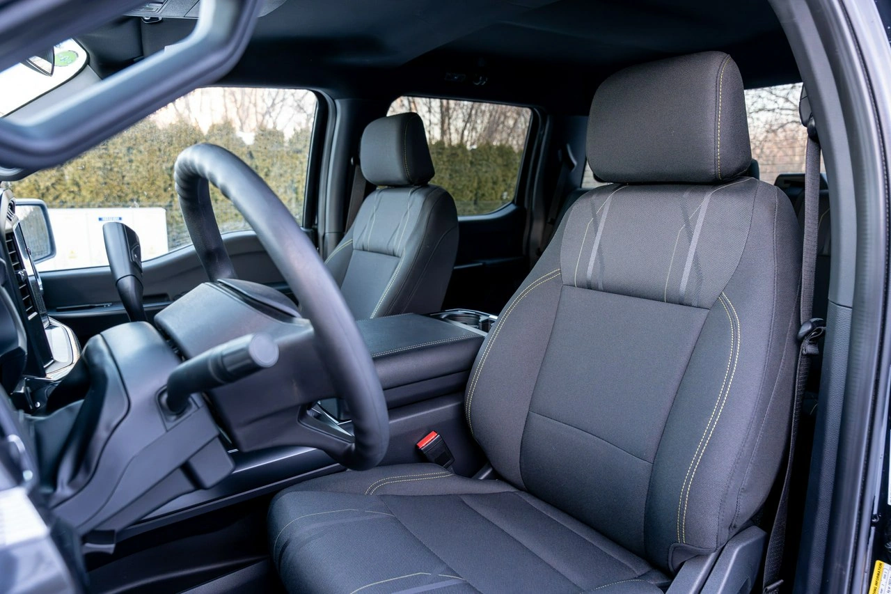 Ford F150 - Zdjęcie 32