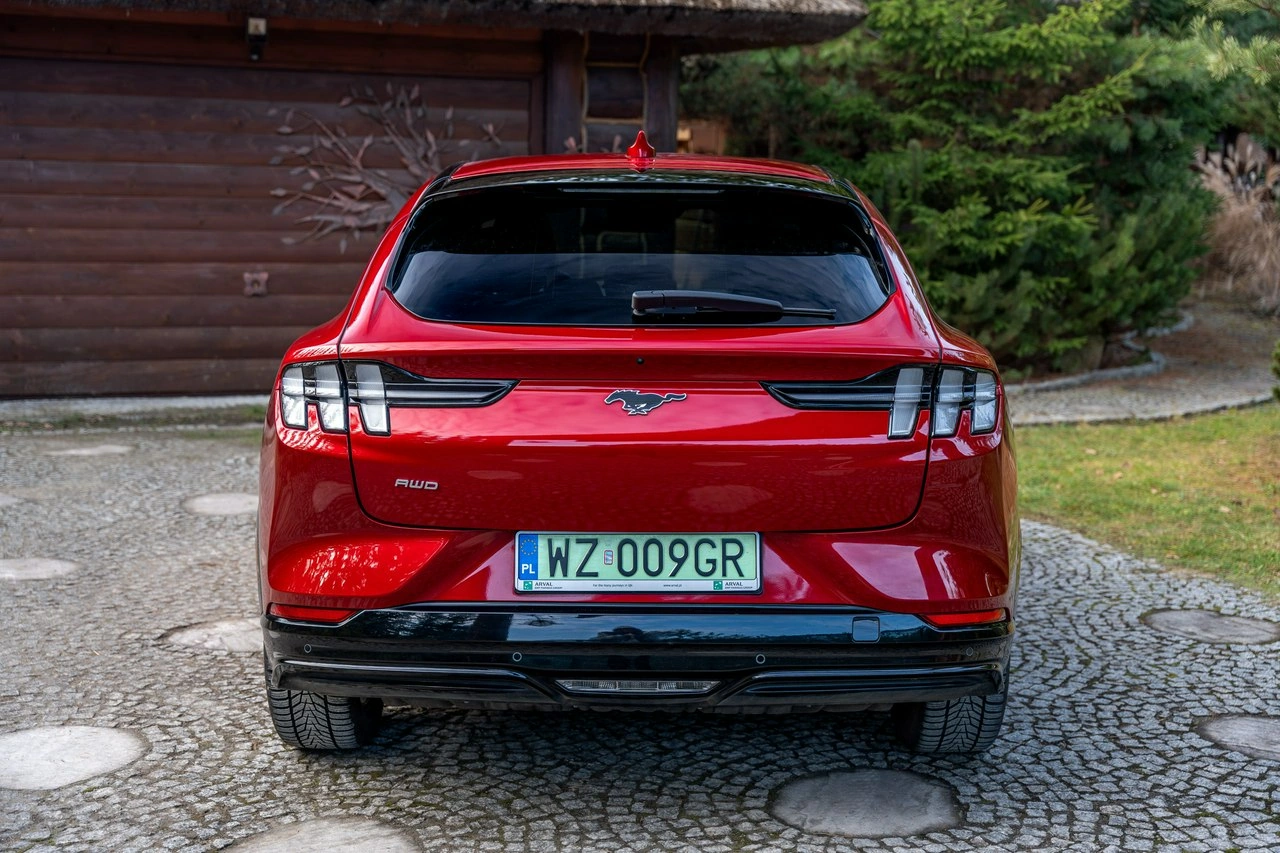Ford Mustang Mach-E - Zdjęcie 27