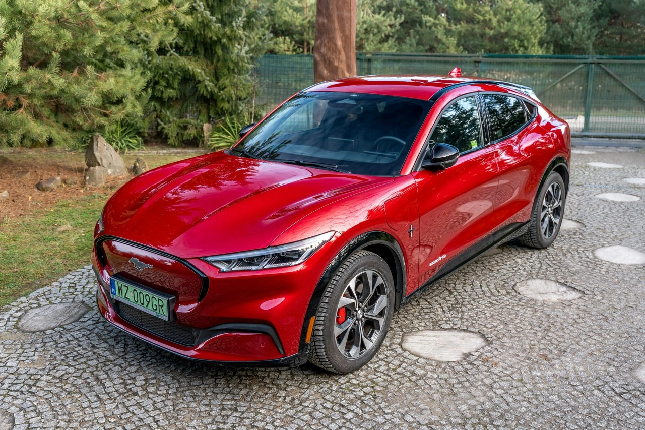 Ford Mustang Mach-E - Zdjęcie 30