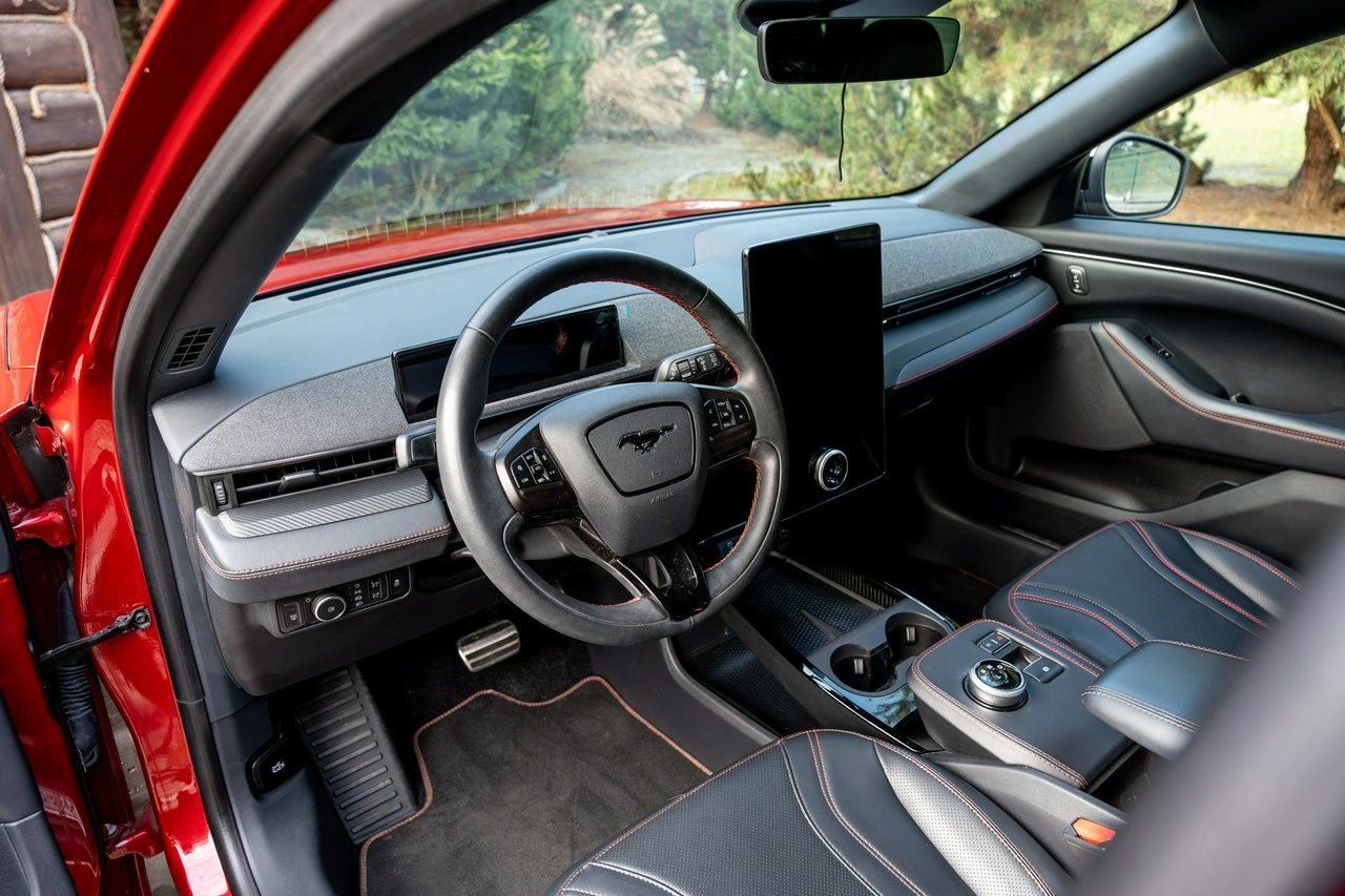 Ford Mustang Mach-E - Zdjęcie 45