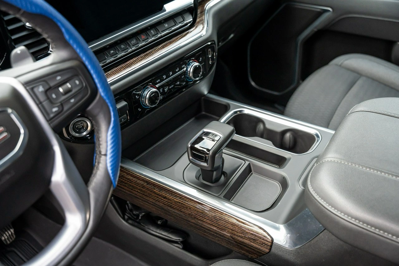 GMC Sierra - Zdjęcie 31