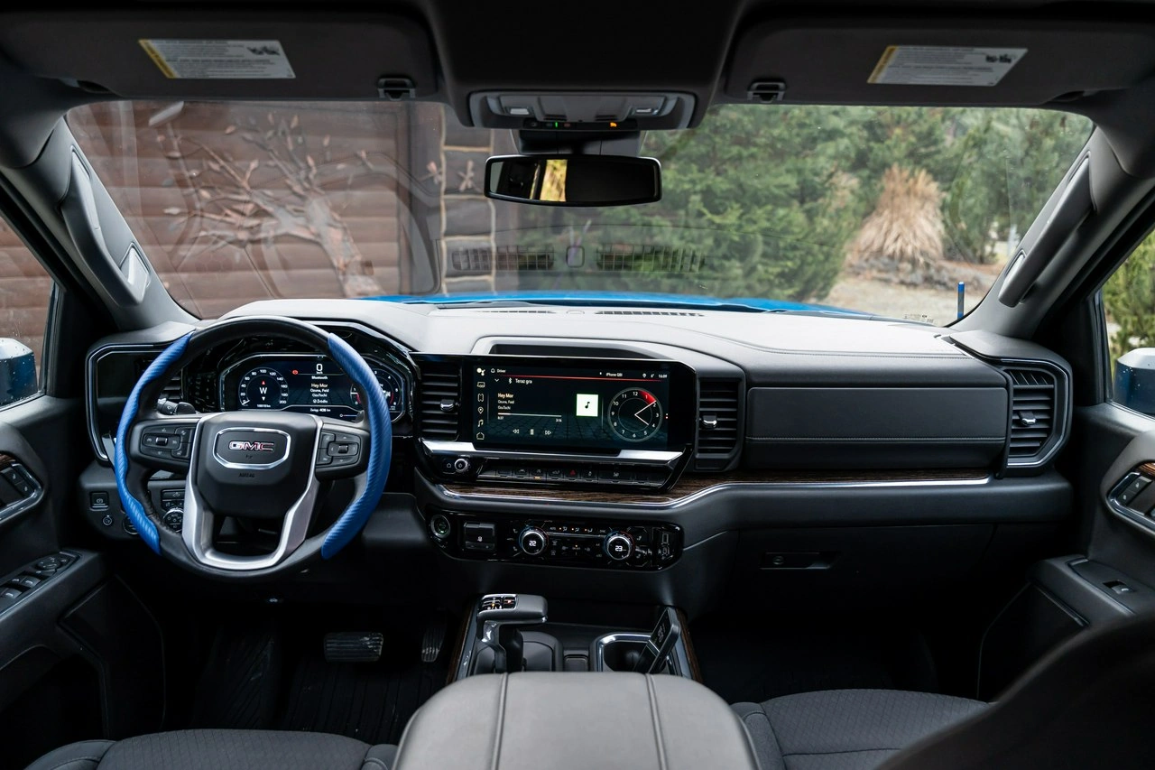 GMC Sierra - Zdjęcie 37