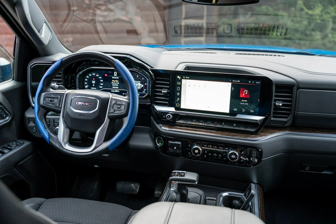 GMC Sierra - Zdjęcie 41