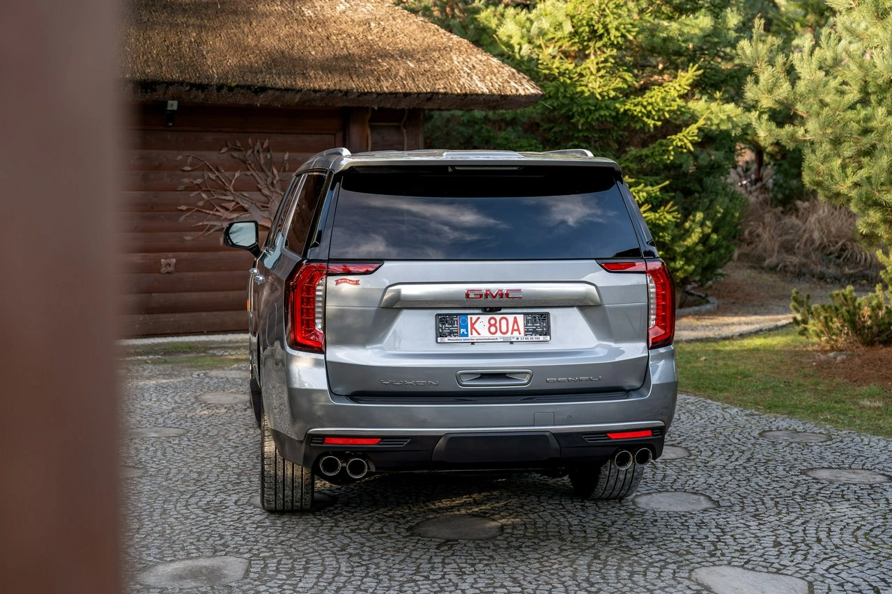 GMC Yukon - Zdjęcie 14