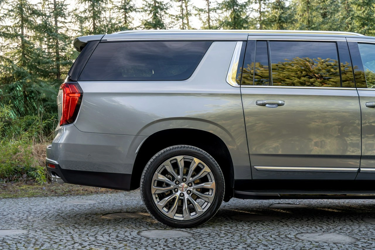 GMC Yukon - Zdjęcie 16