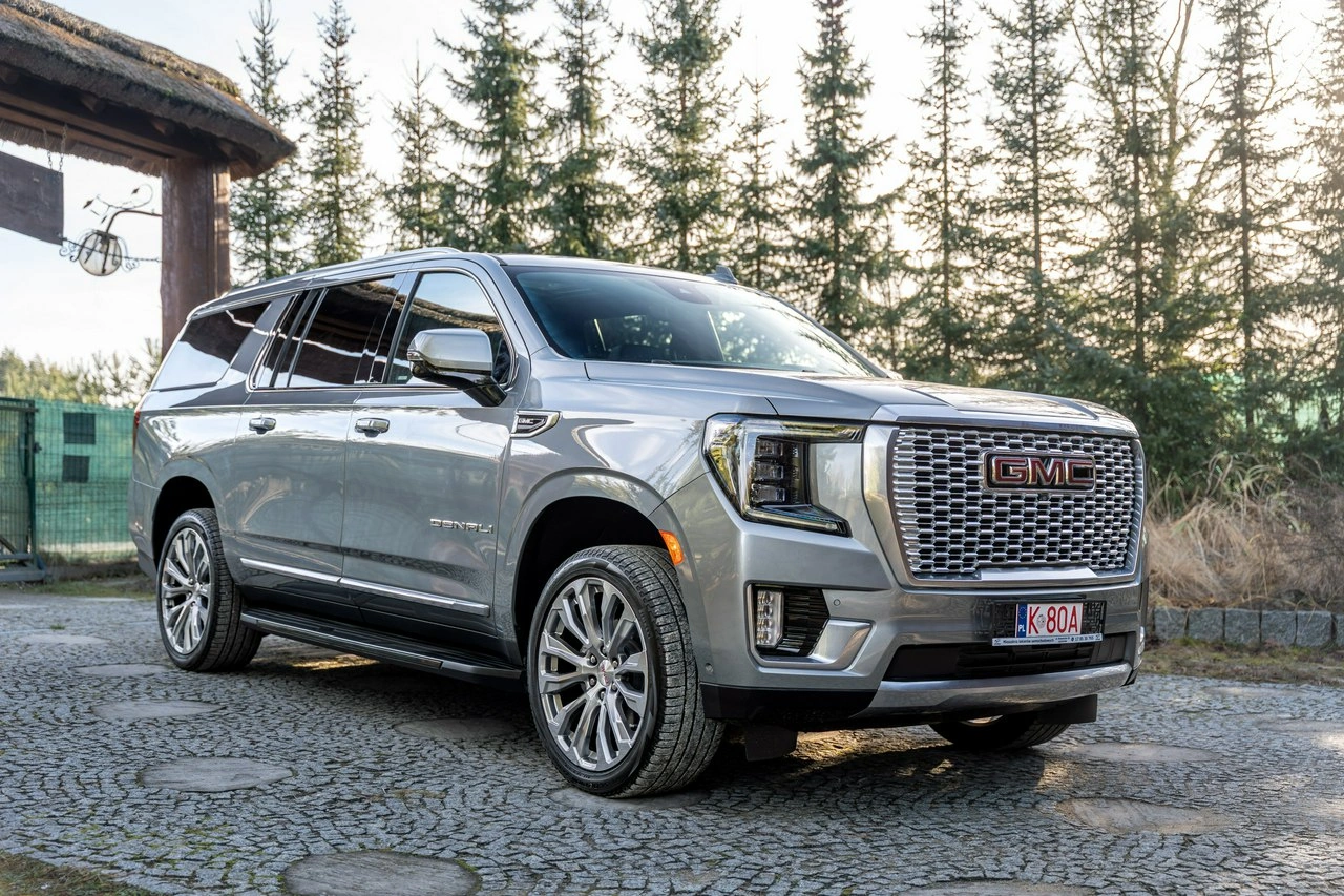 GMC Yukon - Zdjęcie 32