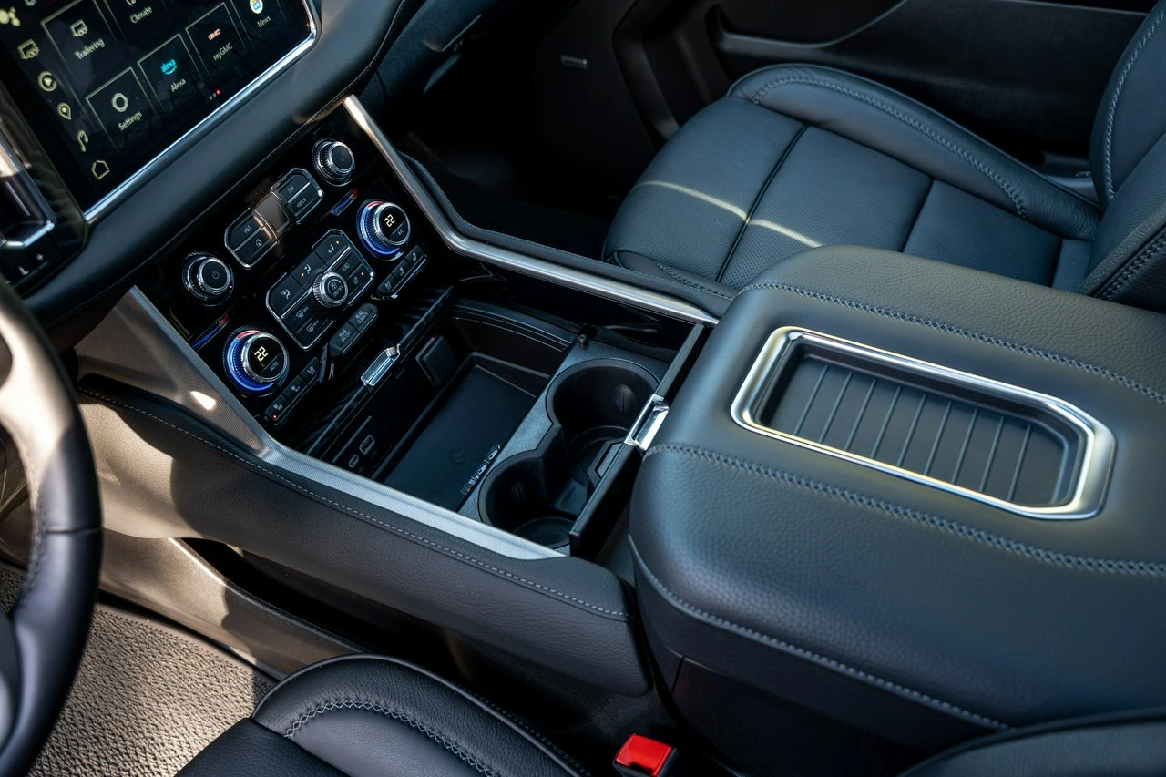 GMC Yukon - Zdjęcie 42