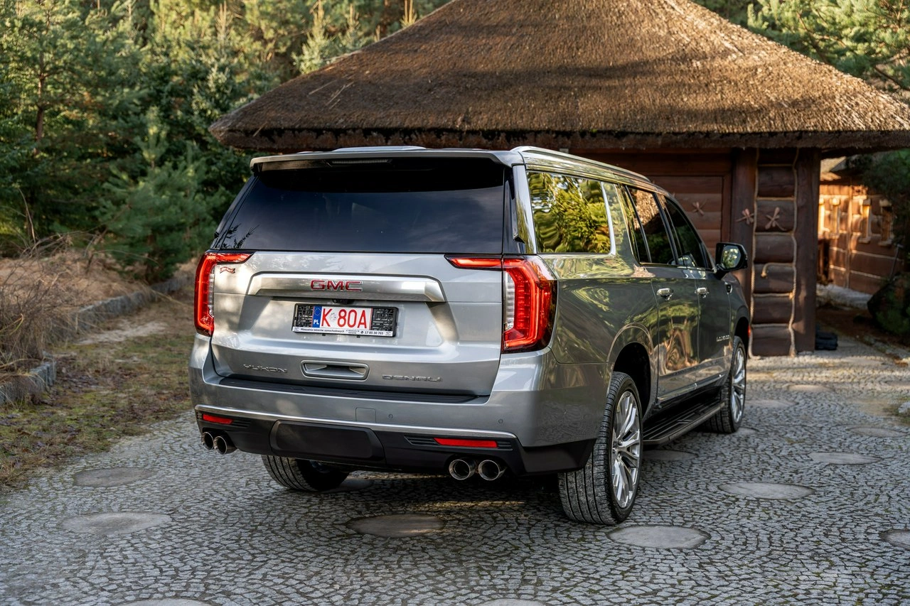 GMC Yukon - Zdjęcie 3