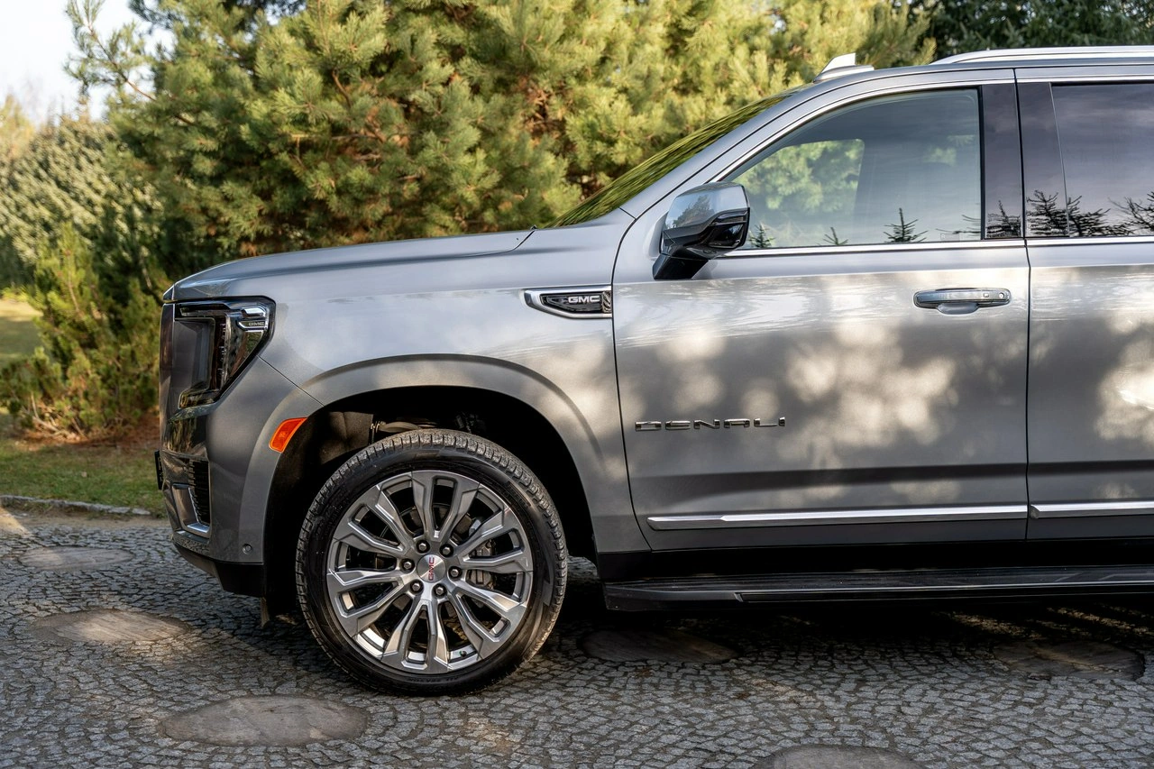 GMC Yukon - Zdjęcie 7