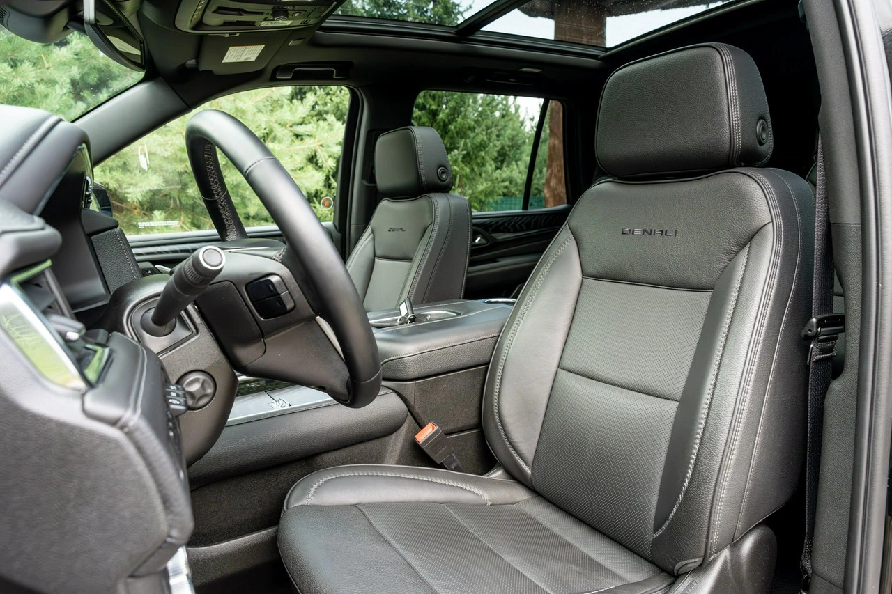 GMC Yukon - Zdjęcie 42