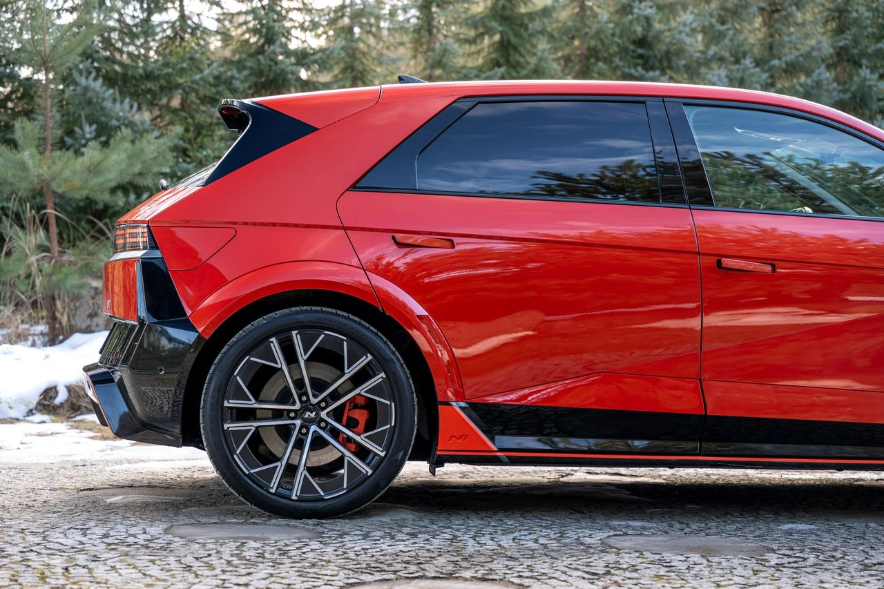 Hyundai IONIQ 5 - Zdjęcie 16