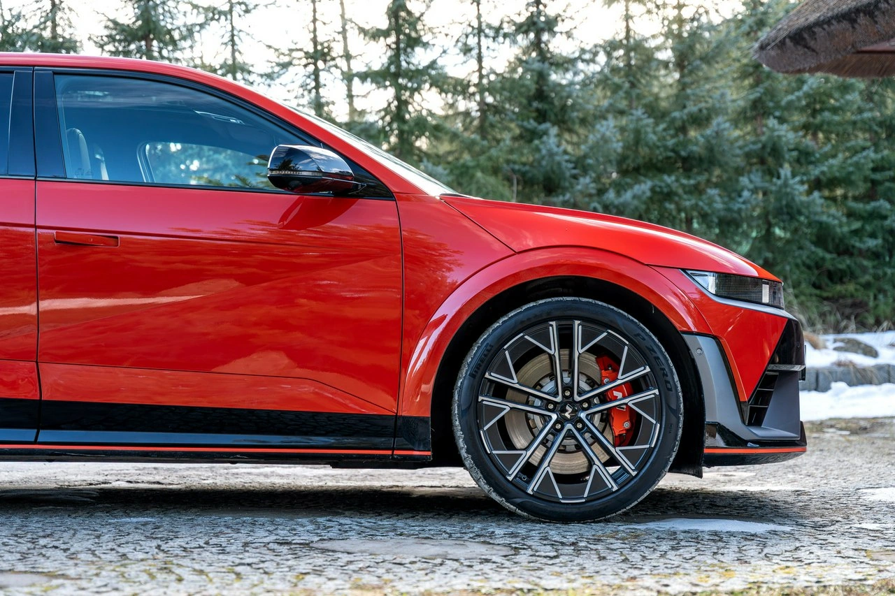 Hyundai IONIQ 5 - Zdjęcie 17