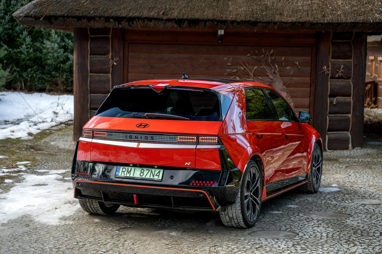 Hyundai IONIQ 5 - Zdjęcie 24