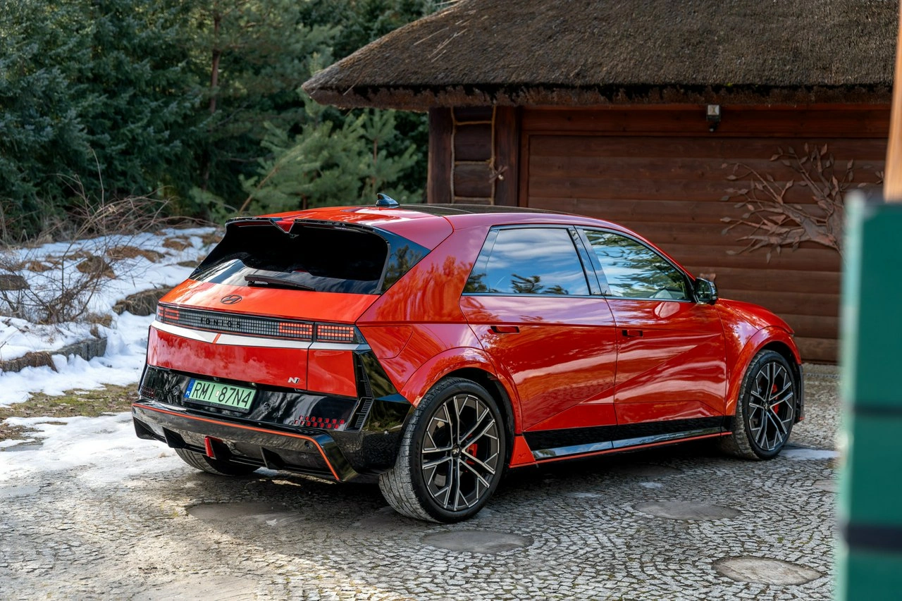 Hyundai IONIQ 5 - Zdjęcie 28