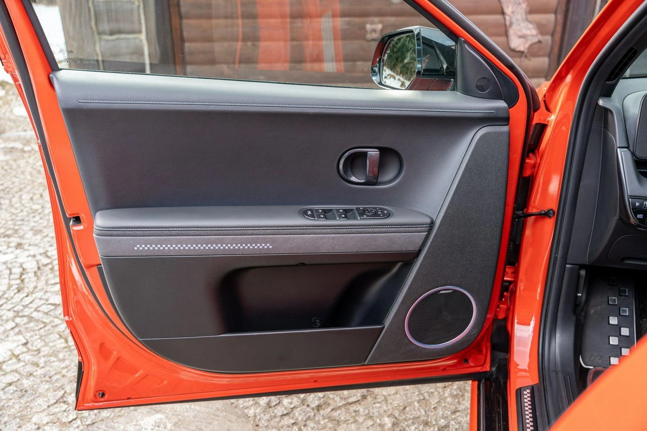 Hyundai IONIQ 5 - Zdjęcie 42