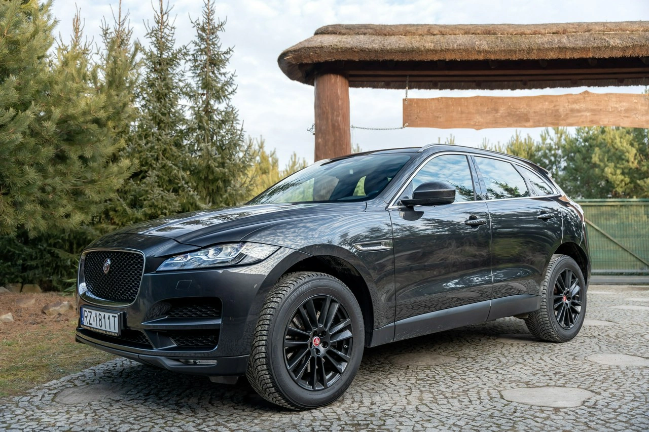 Jaguar F-Pace - Zdjęcie 11
