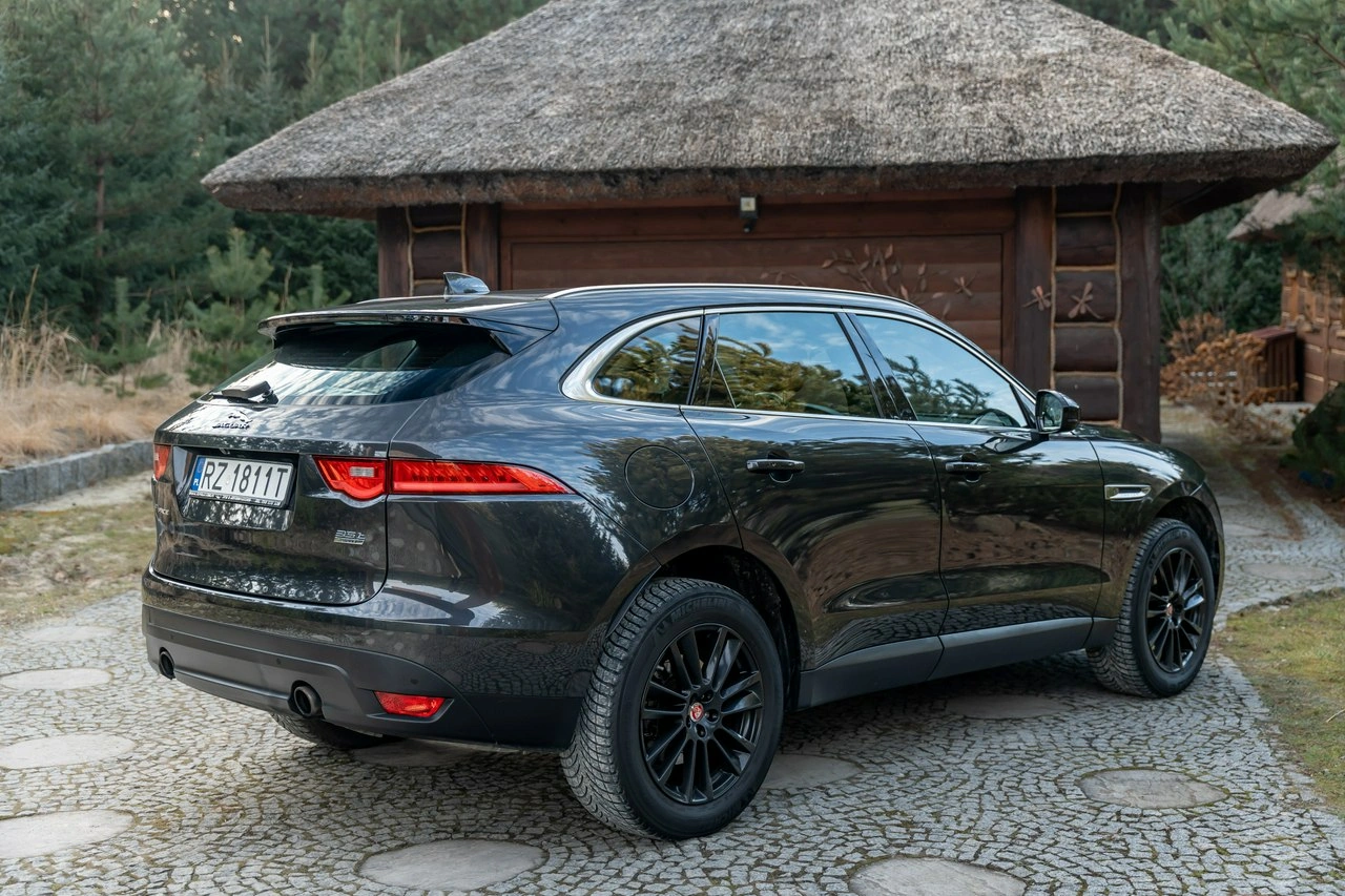 Jaguar F-Pace - Zdjęcie 25