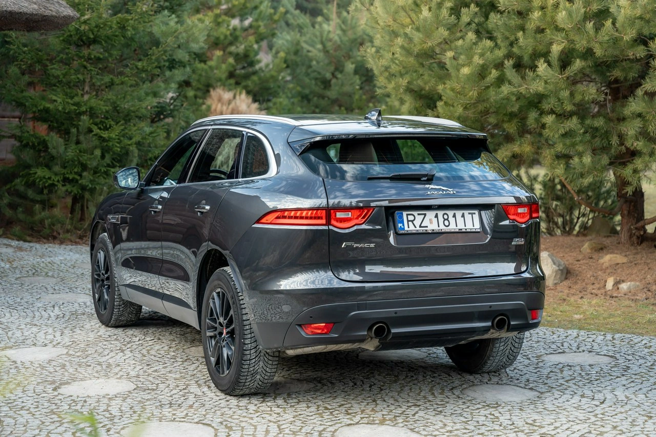 Jaguar F-Pace - Zdjęcie 3