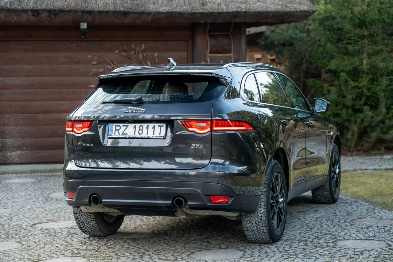 Jaguar F-Pace - Zdjęcie 10