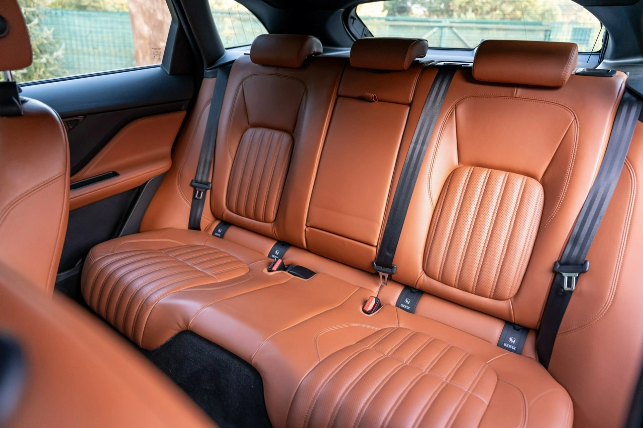 Jaguar F-Pace - Zdjęcie 52