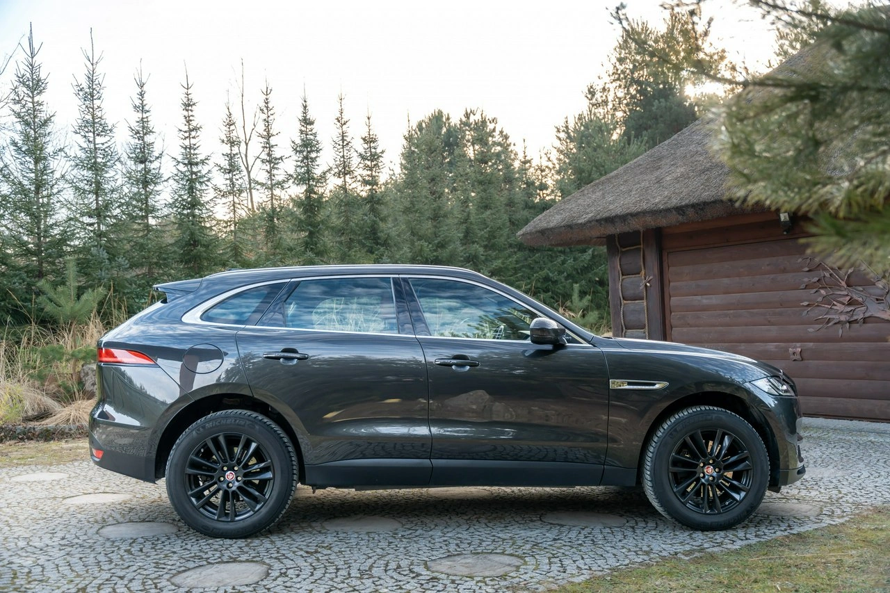 Jaguar F-Pace - Zdjęcie 14