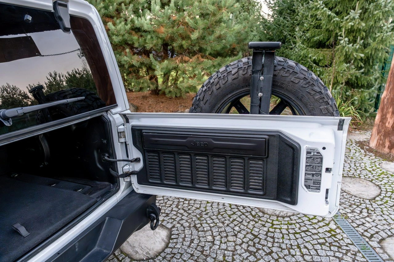 Jeep Wrangler - Zdjęcie 41