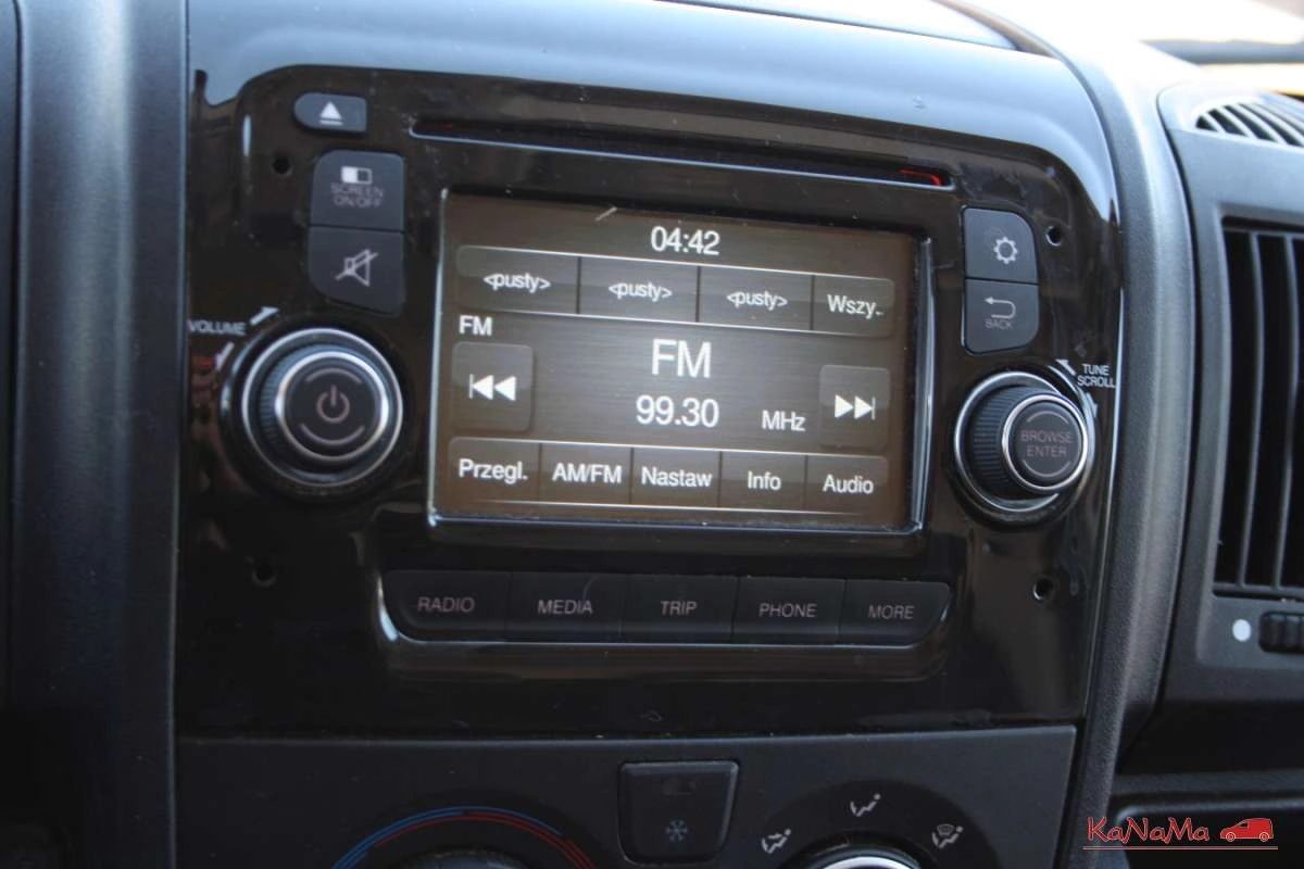 Peugeot Boxer - Zdjęcie 19