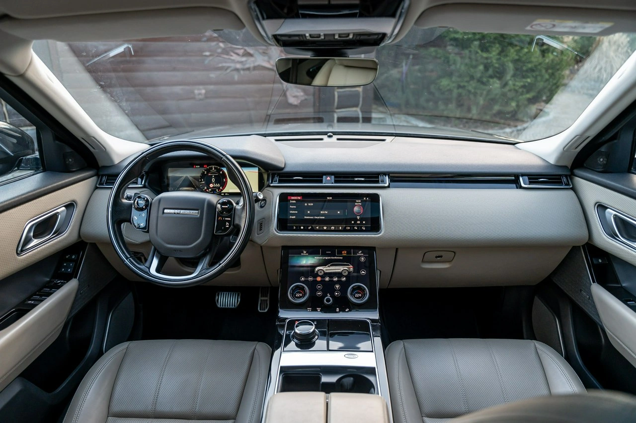 Land Rover Range Rover Velar - Zdjęcie 40
