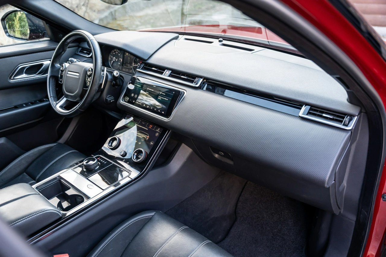 Land Rover Range Rover Velar - Zdjęcie 42