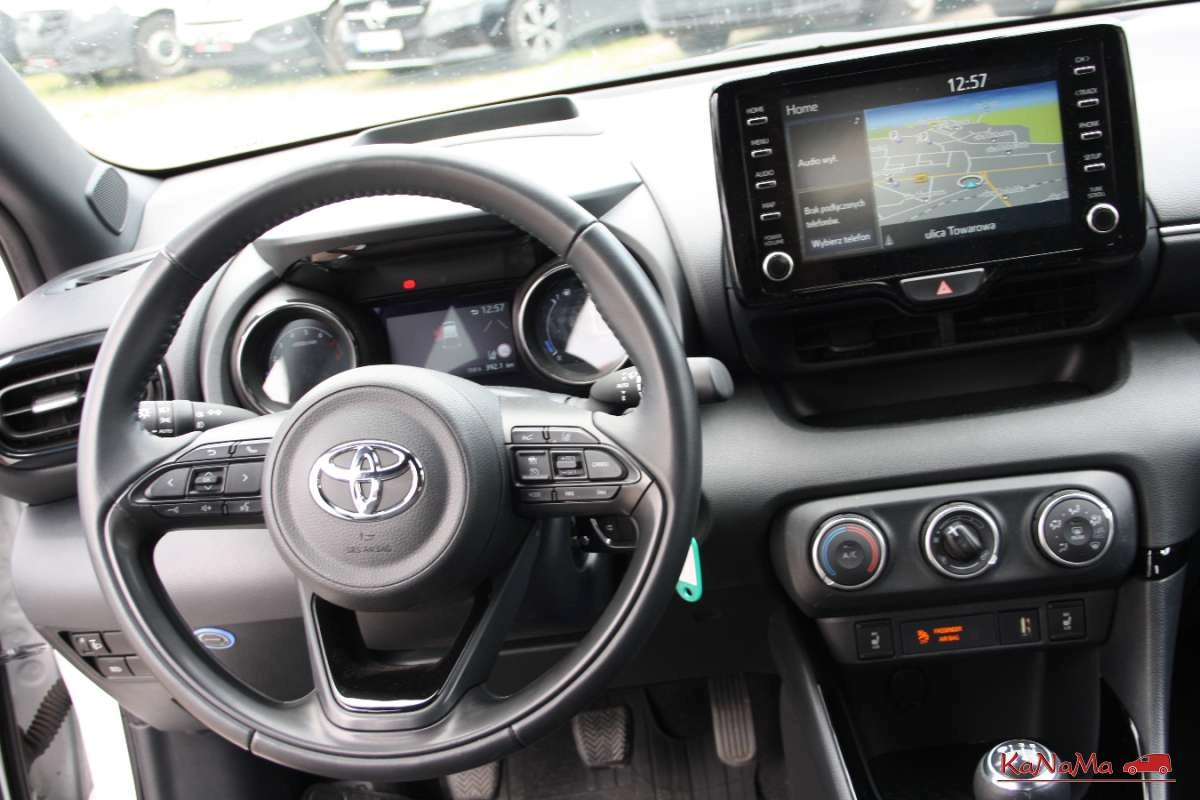 Toyota Yaris - Zdjęcie 5