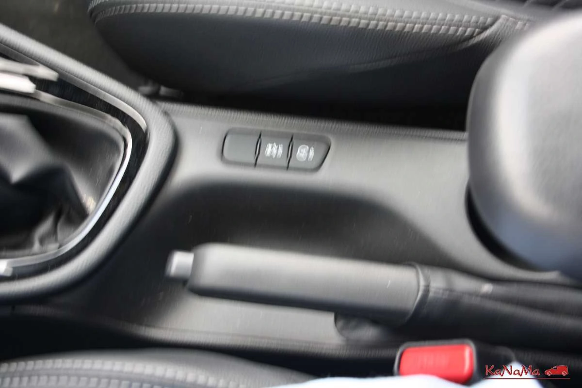 Toyota Yaris - Zdjęcie 36