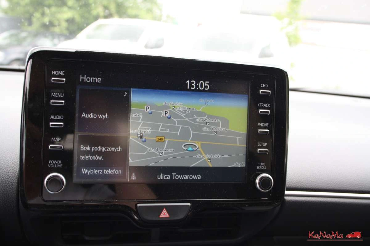 Toyota Yaris - Zdjęcie 19