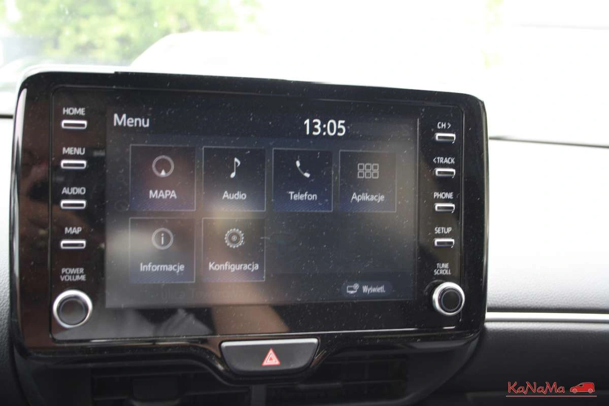 Toyota Yaris - Zdjęcie 21