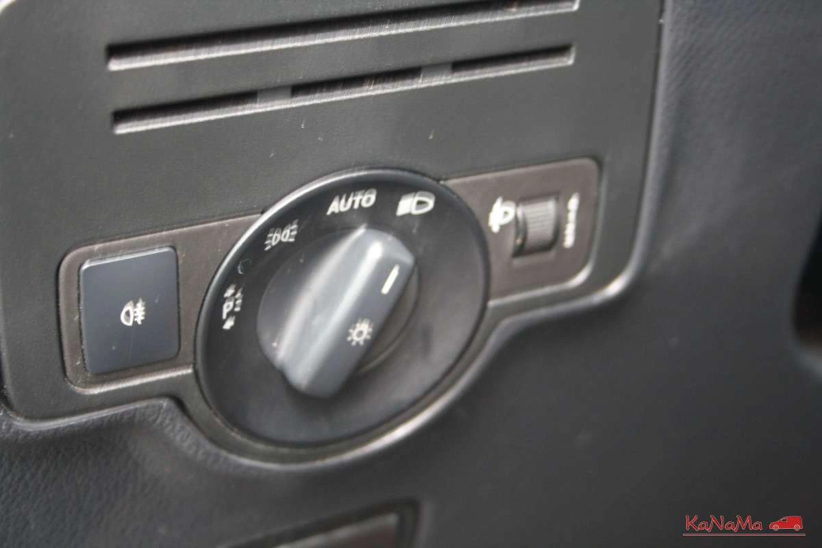 Mercedes-Benz Vito - Zdjęcie 30