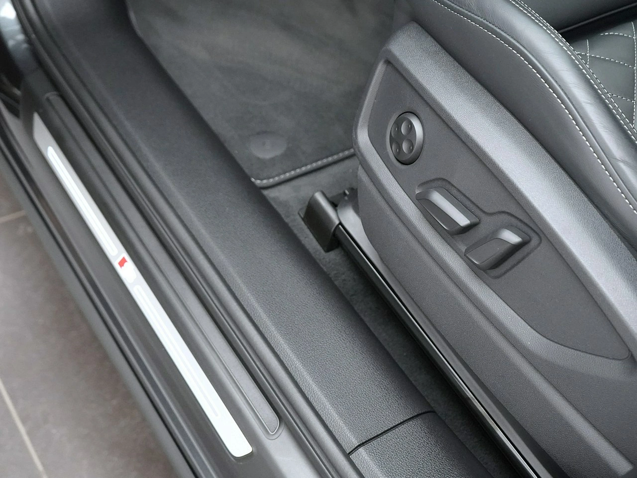 Audi SQ5 - Zdjęcie 16