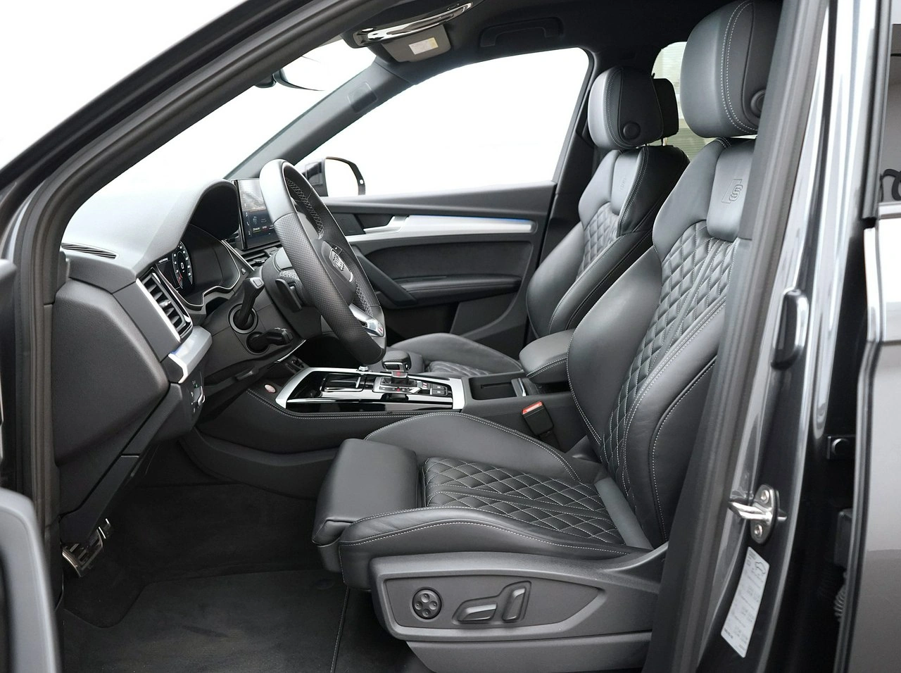 Audi SQ5 - Zdjęcie 18