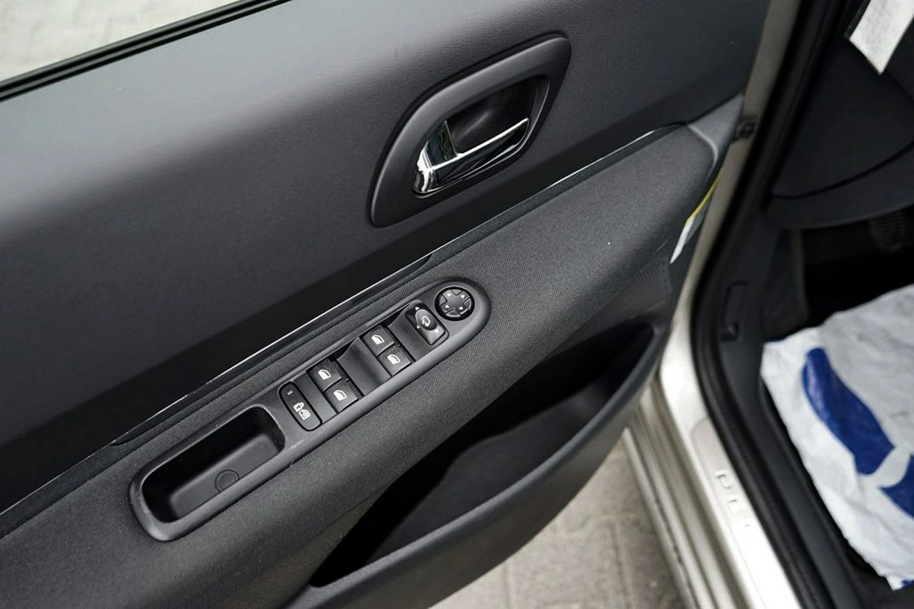 Peugeot 3008 - Zdjęcie 14