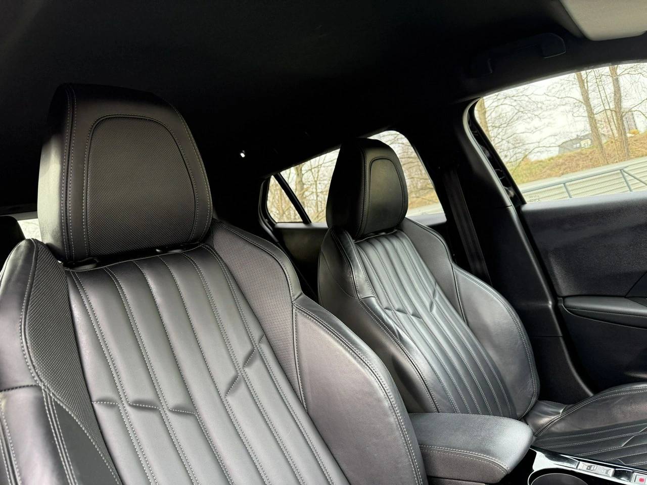 Peugeot 2008 - Zdjęcie 11