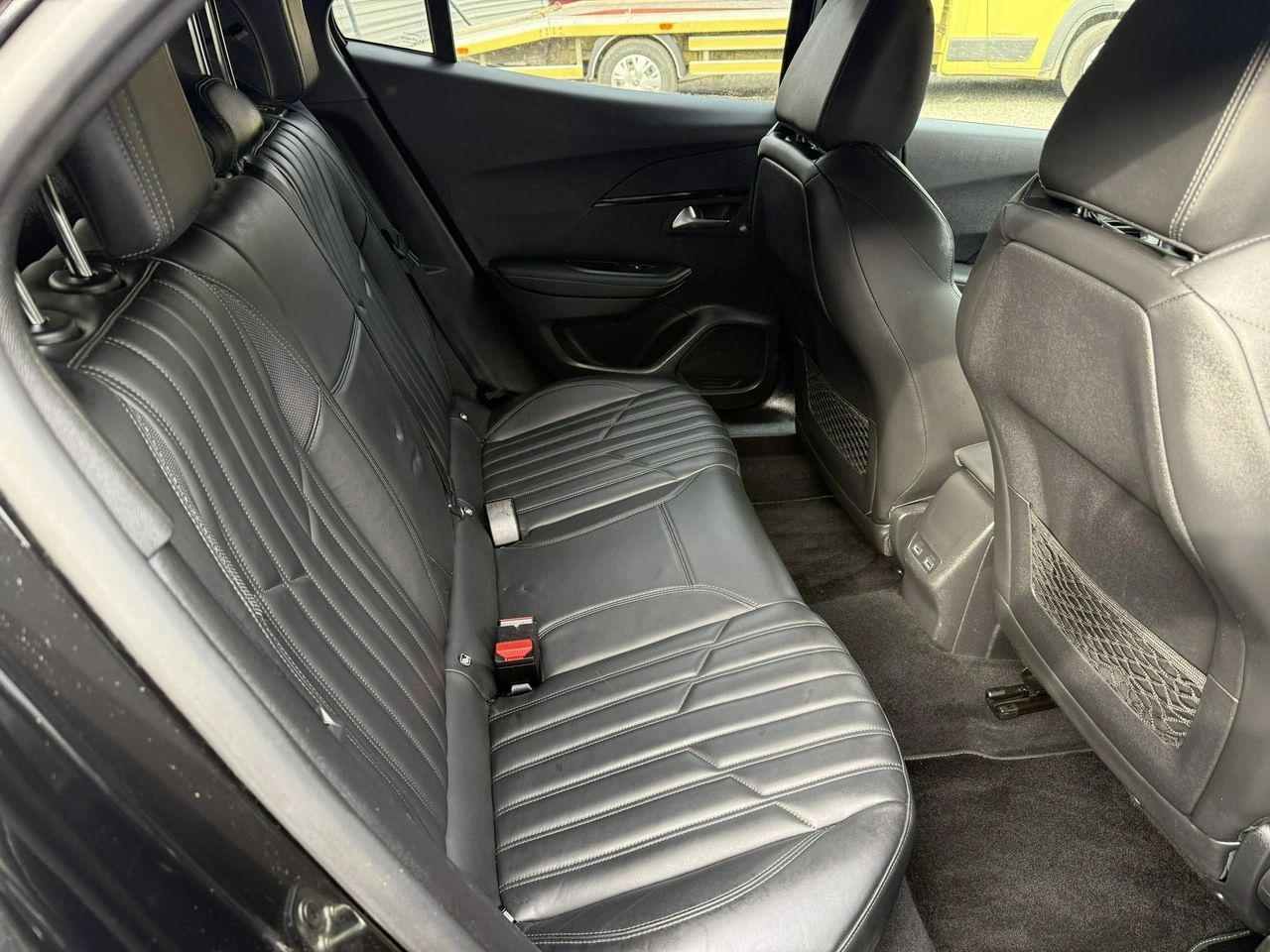 Peugeot 2008 - Zdjęcie 12