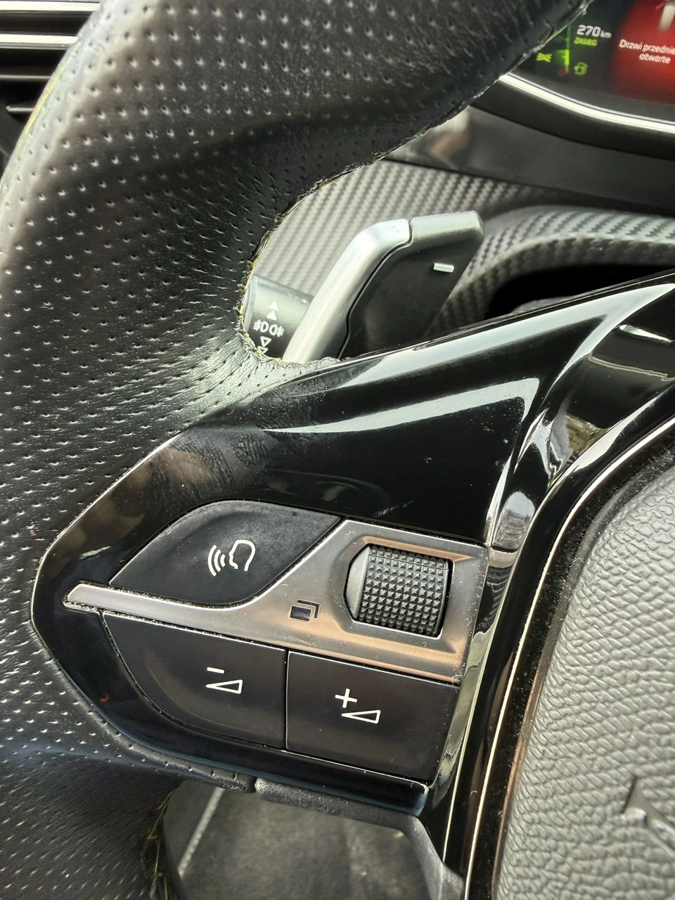 Peugeot 2008 - Zdjęcie 21