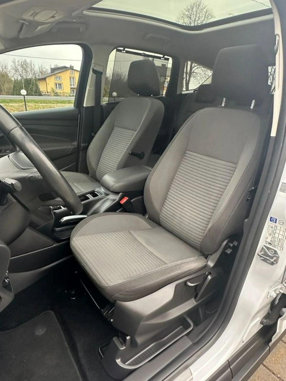 Ford C-MAX - Zdjęcie 15