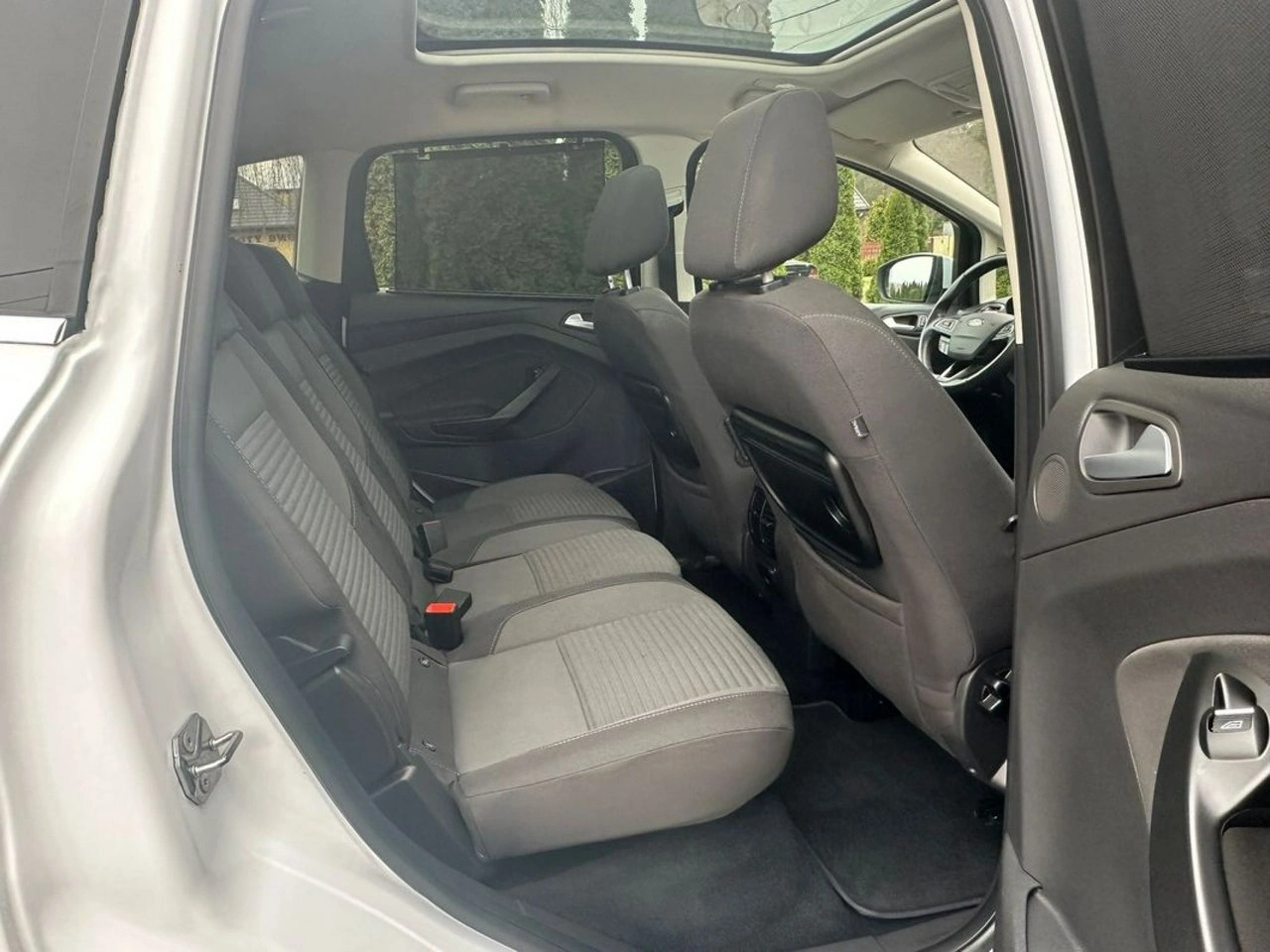 Ford C-MAX - Zdjęcie 26