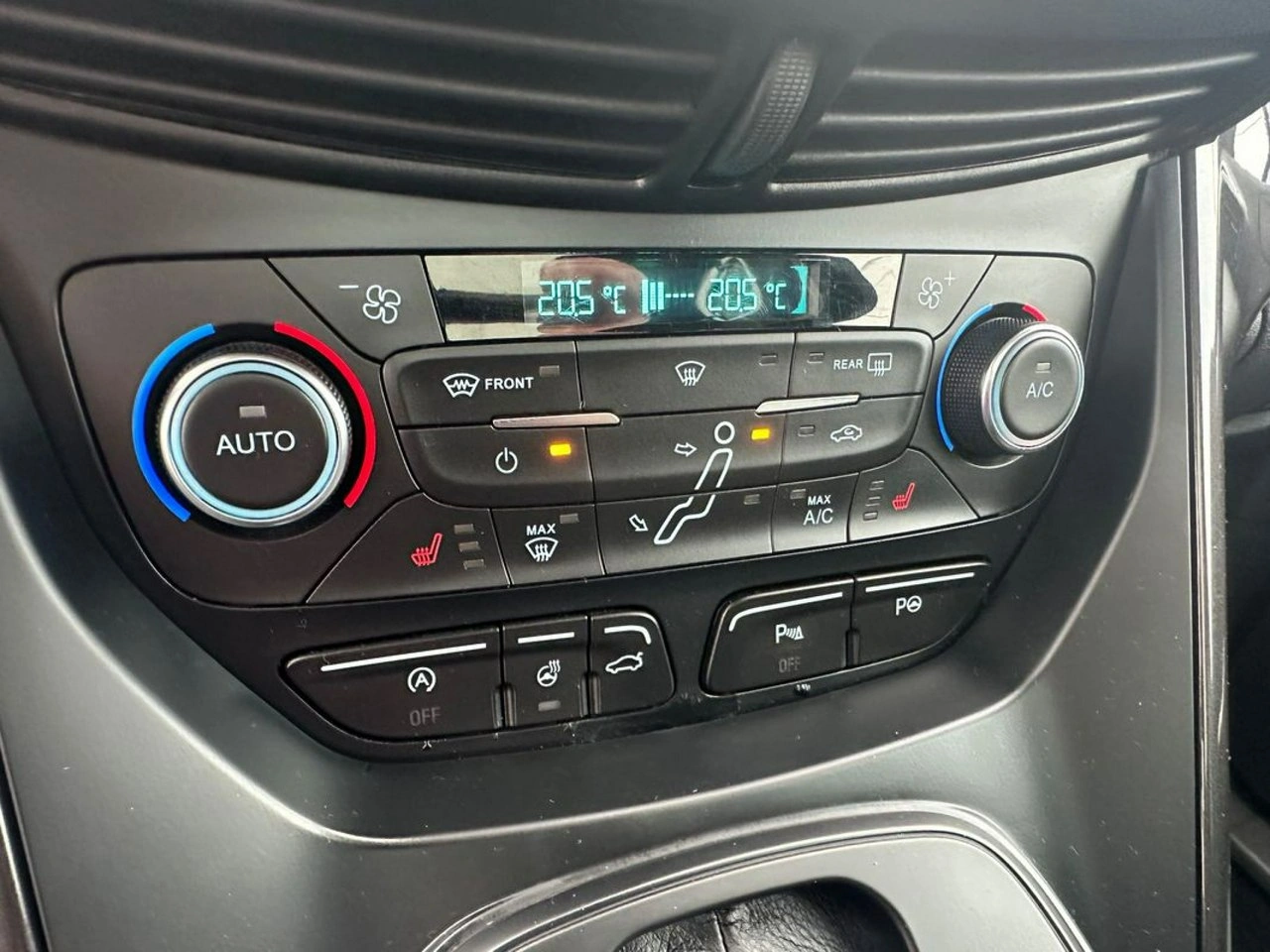 Ford C-MAX - Zdjęcie 32