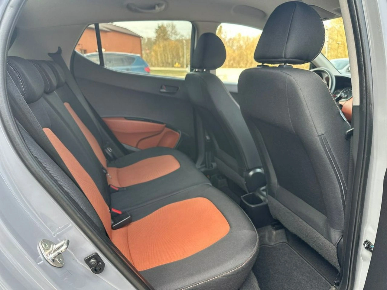 Hyundai i10 - Zdjęcie 23