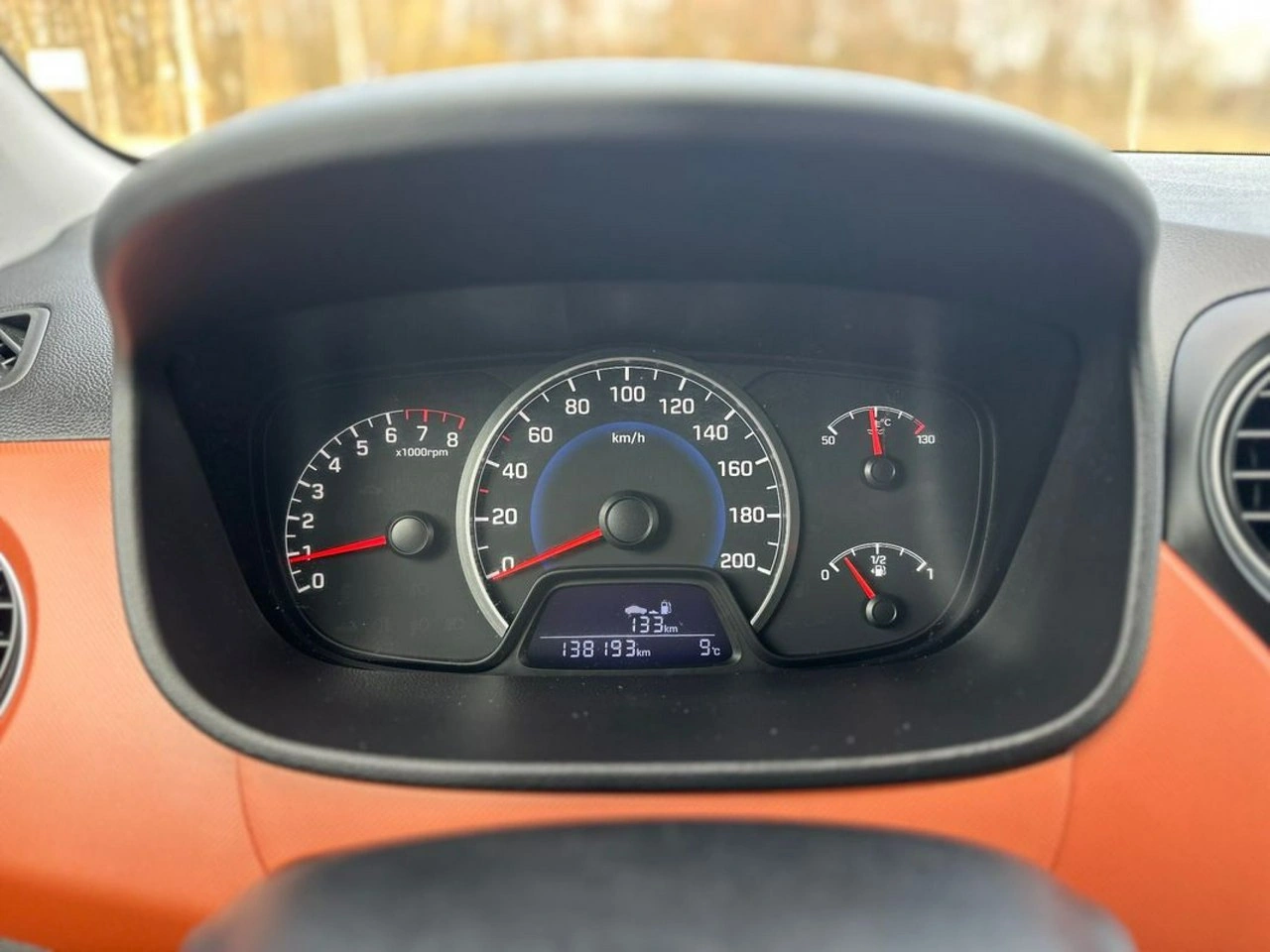 Hyundai i10 - Zdjęcie 25