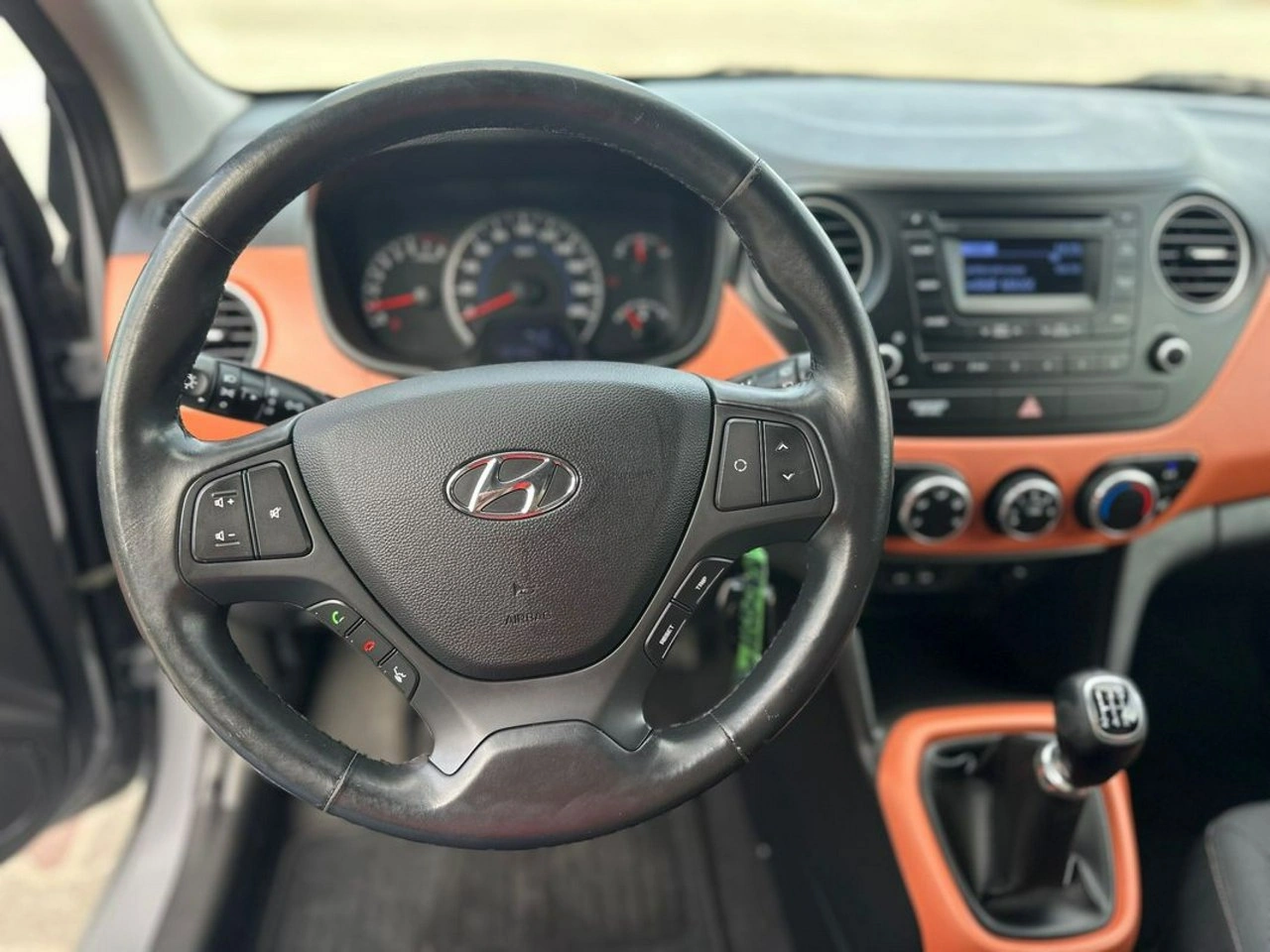 Hyundai i10 - Zdjęcie 28