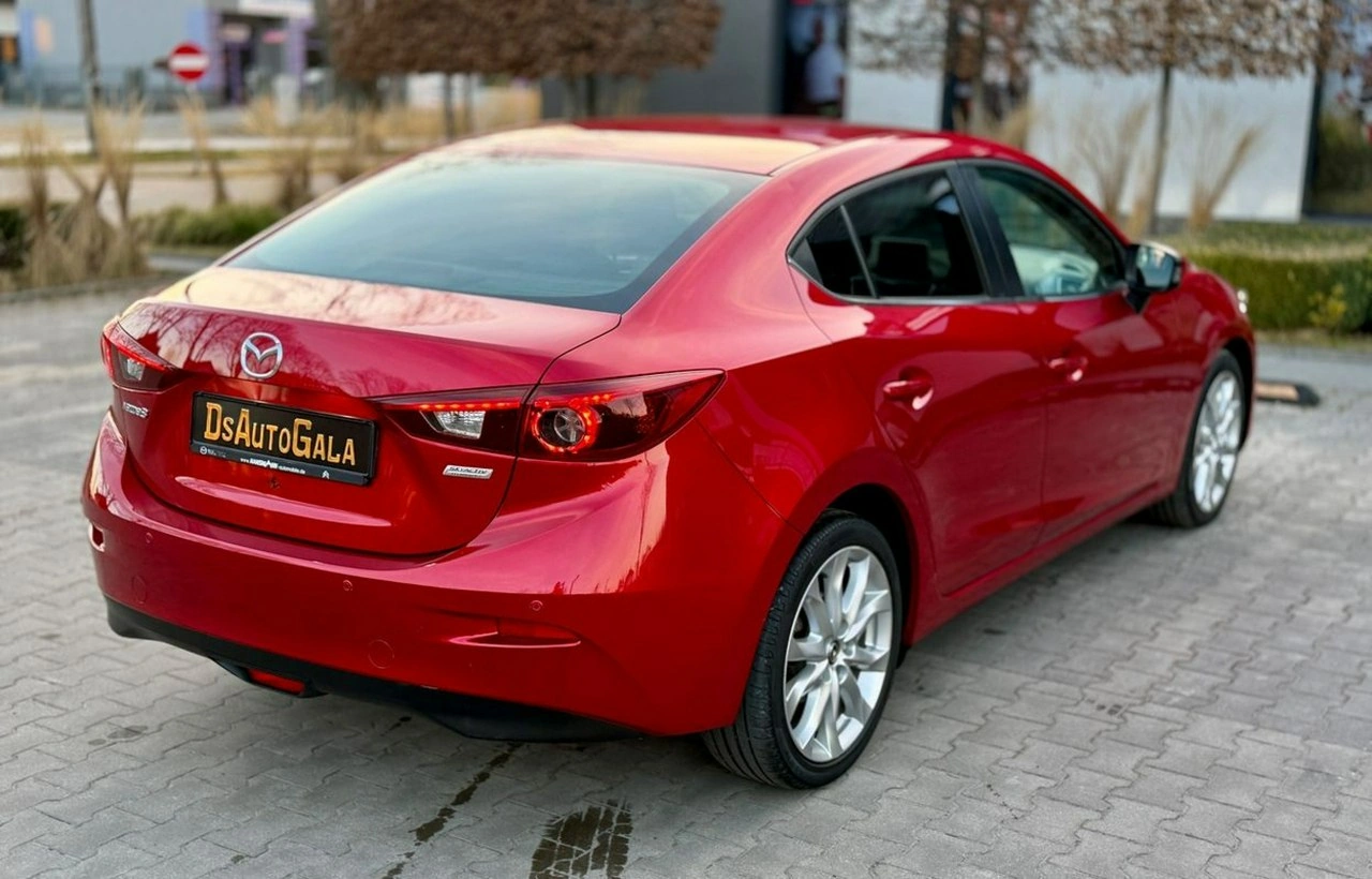 Mazda 3 - Zdjęcie 11