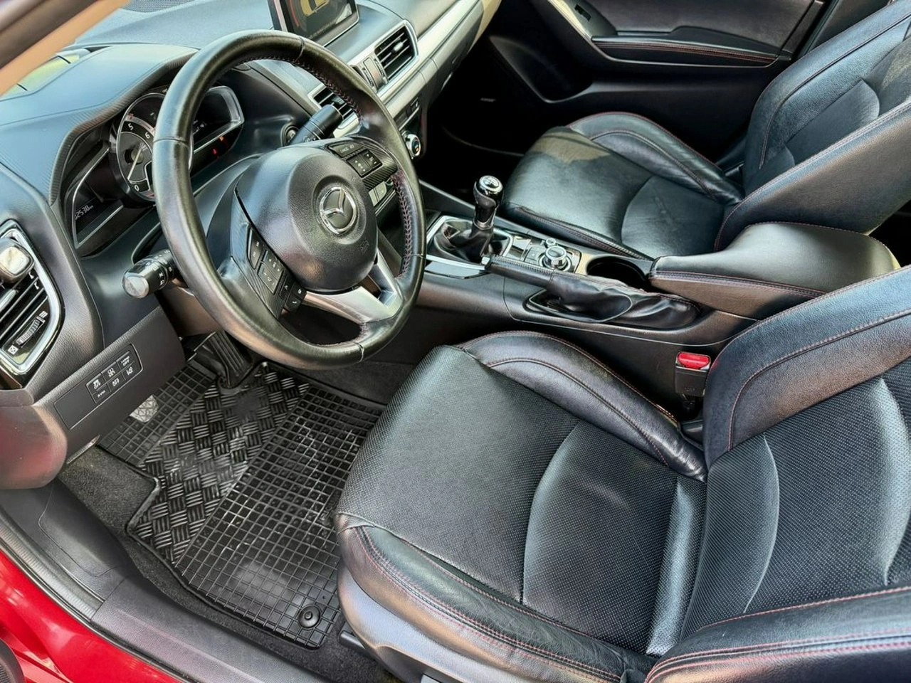 Mazda 3 - Zdjęcie 12