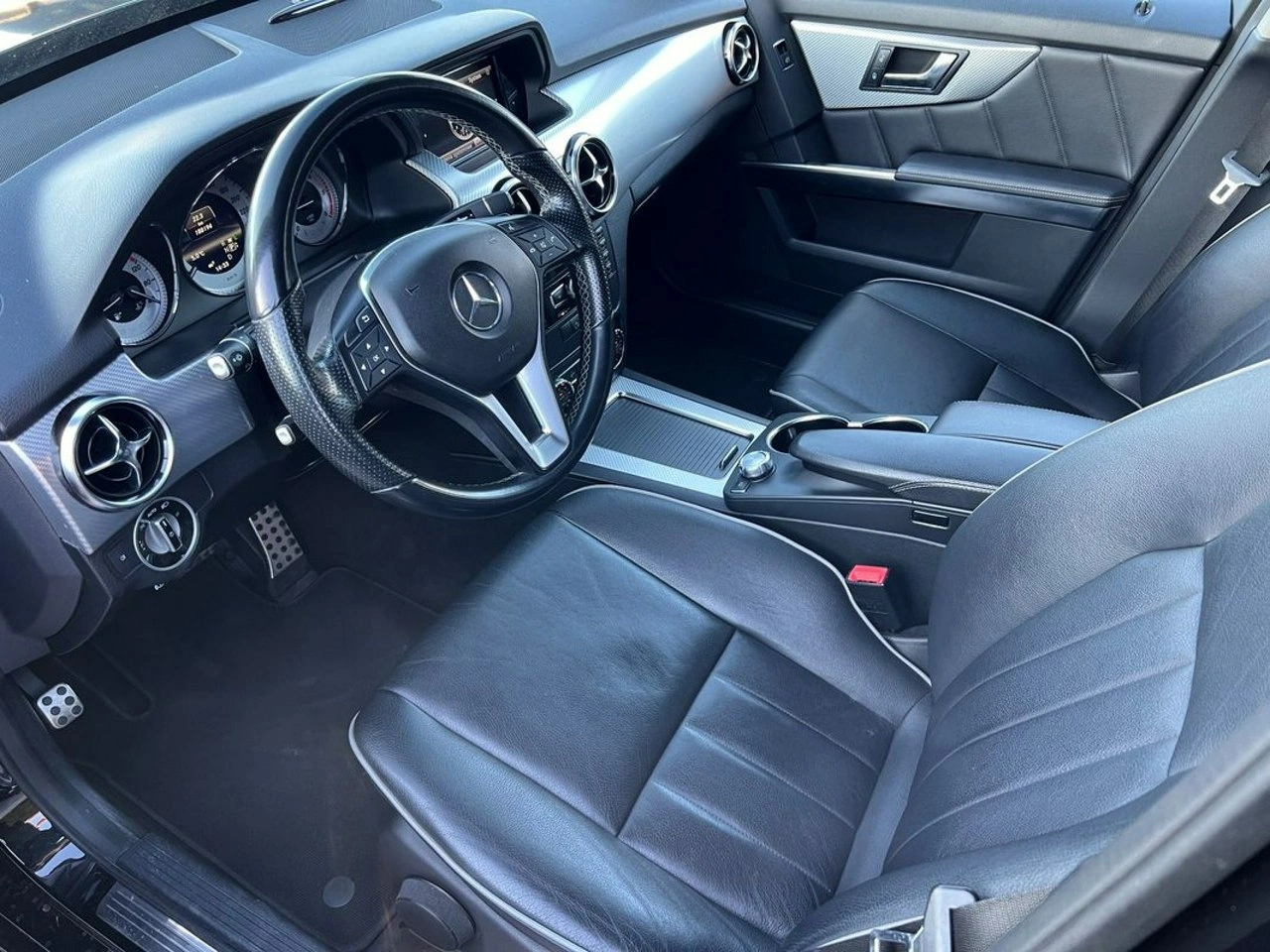 Mercedes GLK 200 - Zdjęcie 10