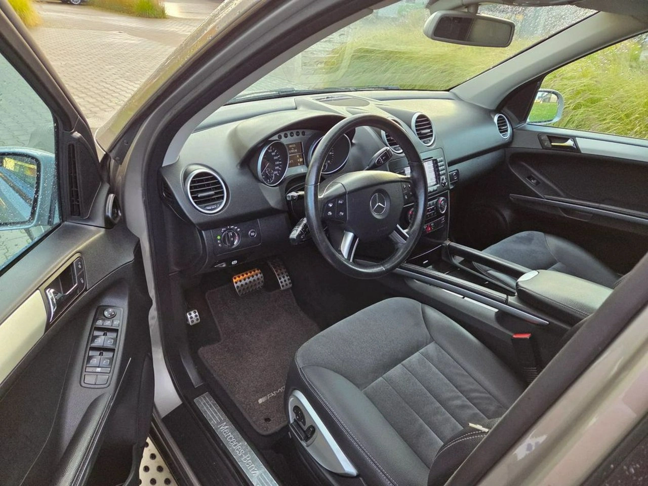 Mercedes ML 350 - Zdjęcie 12